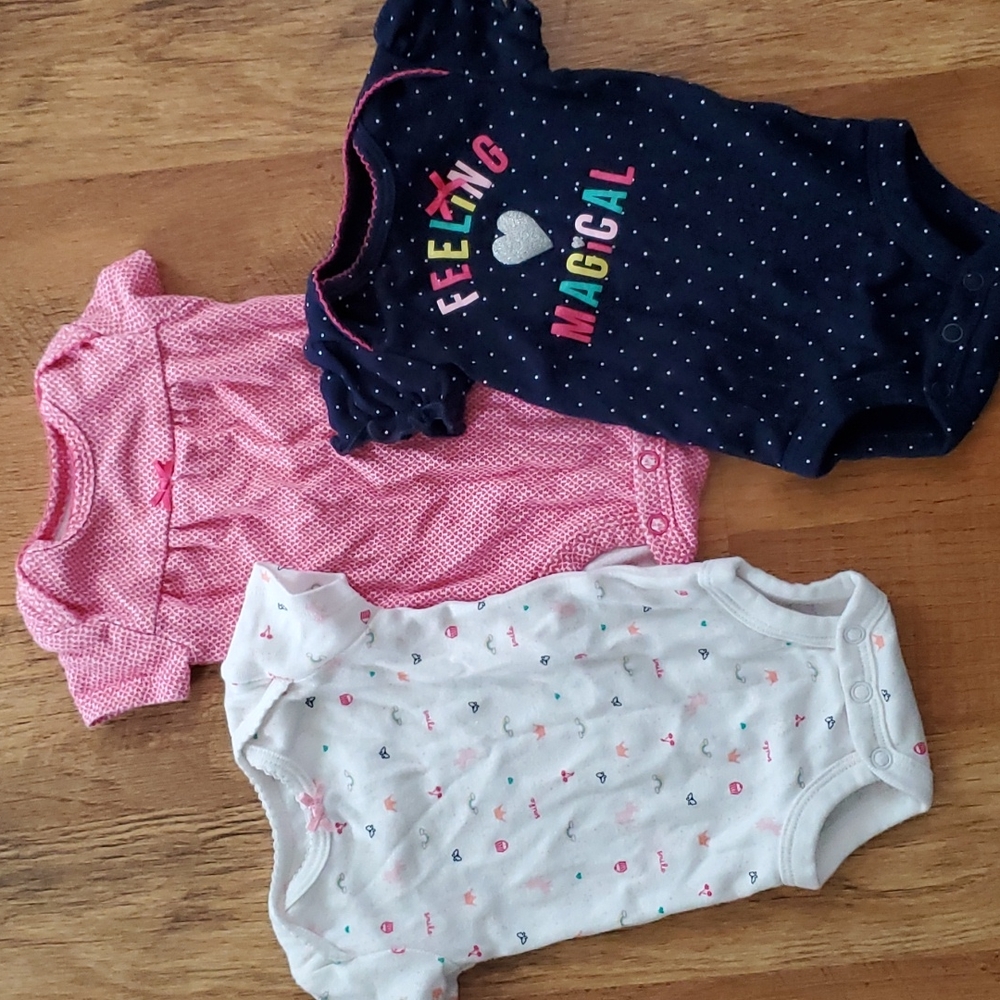 Carters Child of Mine Girls 3 Pack‎ Short Sleeve Onesies